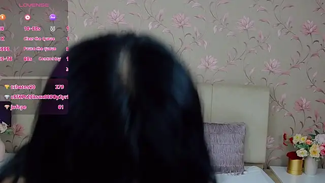 MatureVivian online show from October 3, 7:46 am