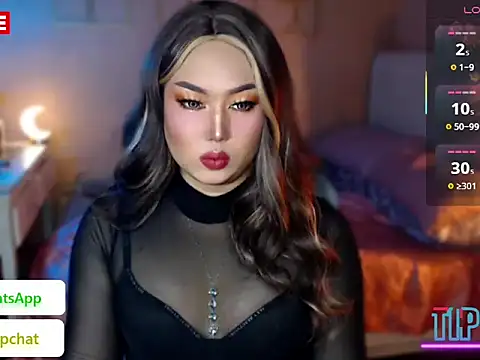 Snapshot of Alicia_Rose69 chatting on October 27, 1:01 am Alicia Rose69 online show from October 27, 1:01 am