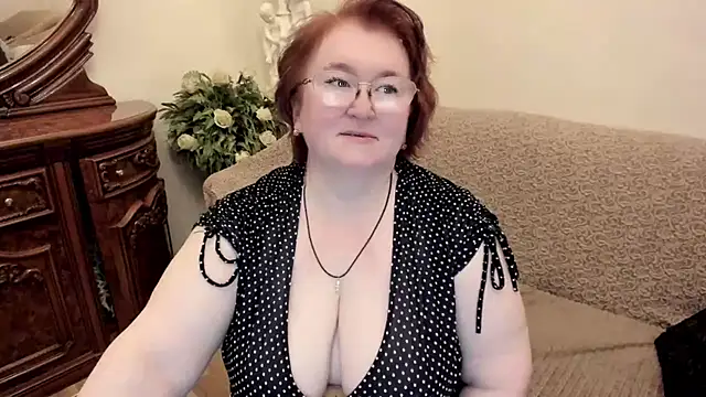 leiamillersonn online show from September 25, 5:55 pm