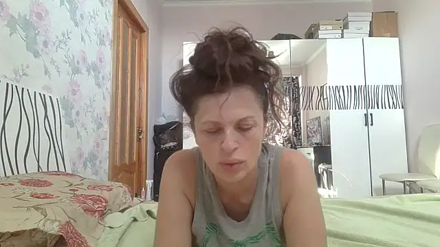 LindaStarS online show from June 5, 2:12 pm