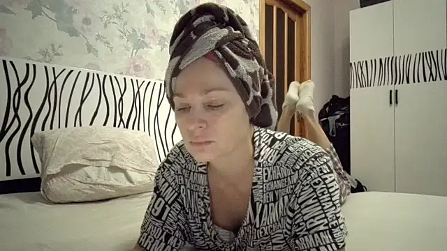 LindaStarS online show from January 9, 5:50 pm