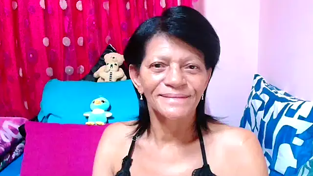 Snapshot of SLUTTYROXY chatting on October 24, 5:20 pm SLUTTYROXY online show from October 24, 5:20 pm