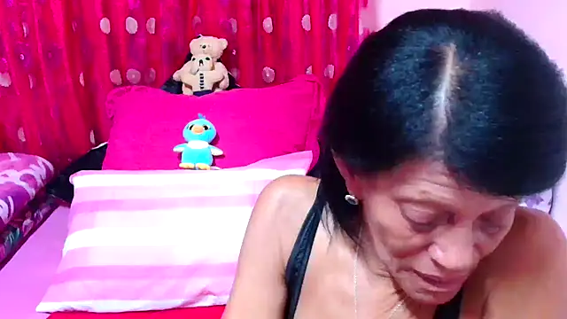 Snapshot of SLUTTYROXY chatting on October 27, 6:03 pm SLUTTYROXY online show from October 27, 6:03 pm