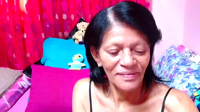 Snapshot of SLUTTYROXY chatting on September 18, 6:23 am SLUTTYROXY online show from September 18, 6:23 am