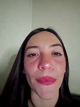 loveuu-bae online show from April 11, 6:30 am