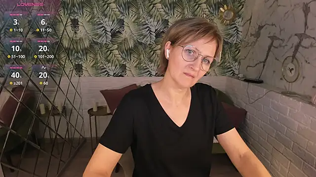 Paris Cherry online show from November 29, 1:26 pm