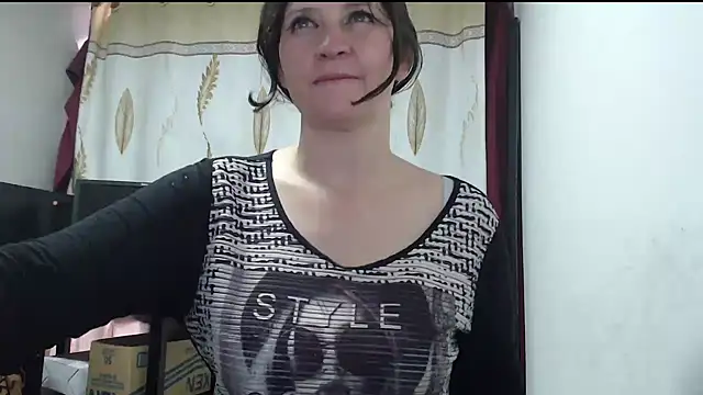 Snapshot of angel_sw chatting on September 23, 9:46 pm angel sw online show from September 23, 9:46 pm