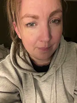 Anna Alexa online show from December 17, 4:00 pm