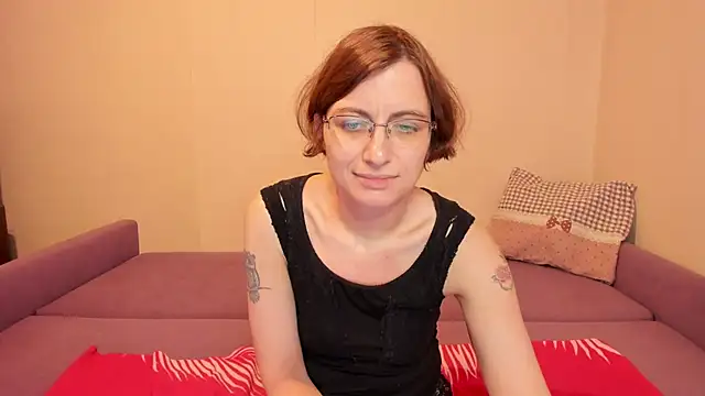 Snapshot of MarilynDream chatting on October 18, 11:50 pm MarilynDream online show from October 18, 11:50 pm