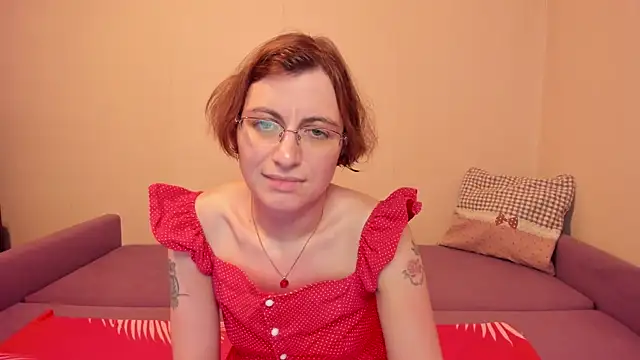 Snapshot of MarilynDream chatting on October 17, 11:41 pm MarilynDream online show from October 17, 11:41 pm