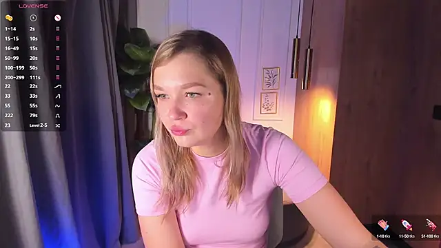 Snapshot of BellaDreamy chatting on October 3, 5:12 am BellaDreamy online show from October 3, 5:12 am