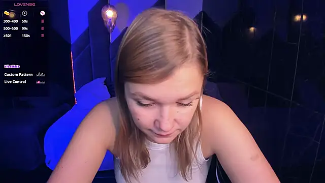 Snapshot of BellaDreamy chatting on September 26, 5:27 am BellaDreamy online show from September 26, 5:27 am