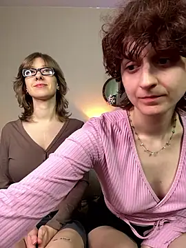 Jitoon Exe online show from January 18, 8:05 pm