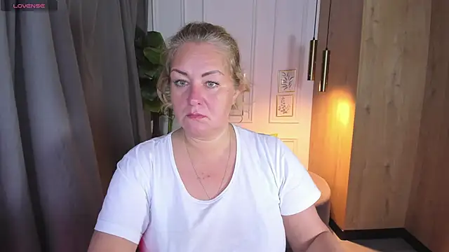 JenniferLight online show from October 12, 3:03 pm