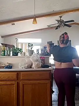 babygirl0777 online show from April 7, 5:26 pm