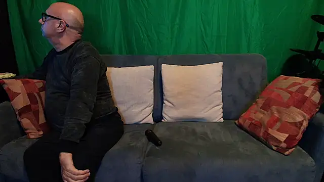 Lucy and Marco online show from January 16, 8:05 pm