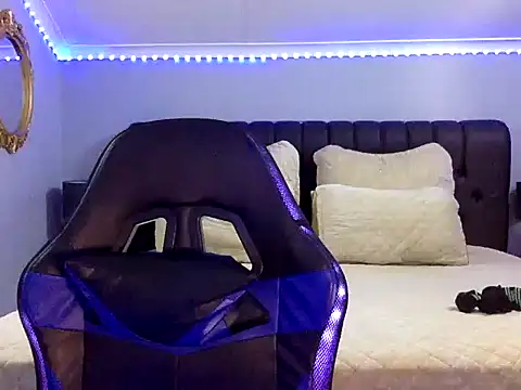 Snapshot of BOOTYBANGER24xx chatting on September 30, 2:50 am BOOTYBANGER24xx online show from September 30, 2:50 am