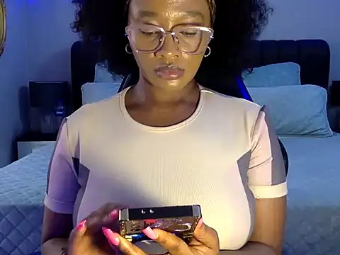 Snapshot of BOOTYBANGER24xx chatting on September 27, 7:15 am BOOTYBANGER24xx online show from September 27, 7:15 am