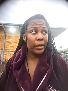 Snapshot of Sexycandyxxx chatting on October 19, 2:52 pm Sexycandyxxx online show from October 19, 2:52 pm