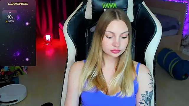 BiMolly online show from October 27, 2:18 am