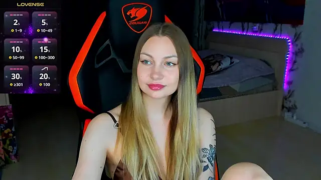 BiMolly online show from March 30, 4:28 pm