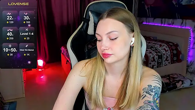 BiMolly online show from October 16, 8:06 am