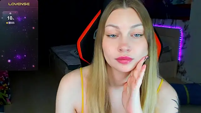 BiMolly online show from March 3, 7:31 pm