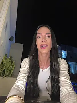 Michell simons online show from July 11, 5:40 am