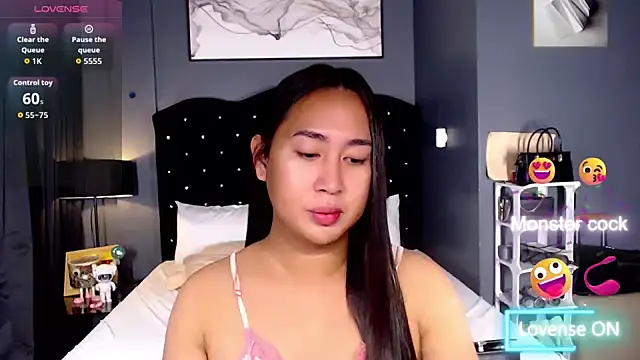 HOTTESTCANDYTS online show from August 3, 5:18 pm