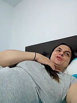 IsabelleCraft online show from May 15, 4:54 pm