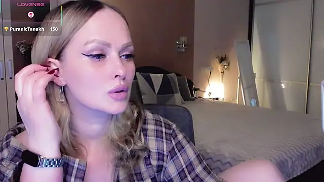 Libby Nora online show from February 12, 4:52 pm