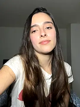 Snapshot of swrennn19 chatting on October 9, 1:10 am swrennn19 online show from October 9, 1:10 am