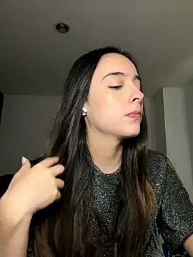 Snapshot of swrennn19 chatting on November 1, 3:27 pm swrennn19 online show from November 1, 3:27 pm