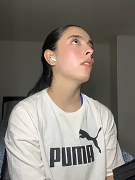 Snapshot of swrennn19 chatting on October 7, 12:48 am swrennn19 online show from October 7, 12:48 am