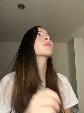 Snapshot of swrennn19 chatting on October 5, 3:39 pm swrennn19 online show from October 5, 3:39 pm