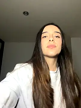 Snapshot of swrennn19 chatting on October 25, 12:18 am swrennn19 online show from October 25, 12:18 am