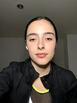 Snapshot of swrennn19 chatting on October 15, 12:57 am swrennn19 online show from October 15, 12:57 am