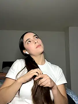 Snapshot of swrennn19 chatting on October 2, 10:59 pm swrennn19 online show from October 2, 10:59 pm