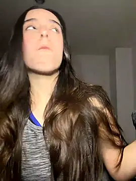 Snapshot of swrennn19 chatting on October 22, 12:48 am swrennn19 online show from October 22, 12:48 am