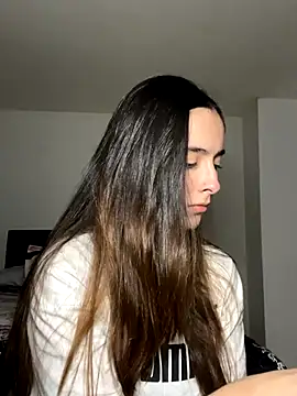 Snapshot of swrennn19 chatting on September 23, 12:53 am swrennn19 online show from September 23, 12:53 am