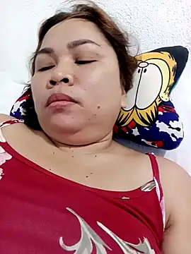 Snapshot of XXLorie_02 chatting on October 5, 1:27 pm XXLorie 02 online show from October 5, 1:27 pm