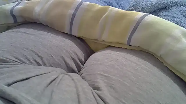 Snapshot of perescam chatting on October 5, 2:27 am perescam online show from October 5, 2:27 am