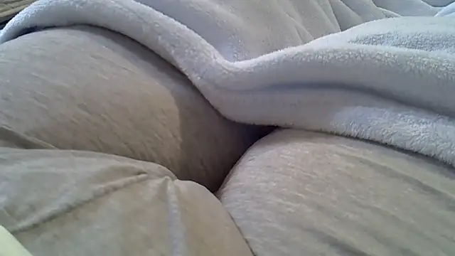 Snapshot of perescam chatting on October 15, 5:15 pm perescam online show from October 15, 5:15 pm