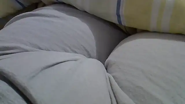 Snapshot of perescam chatting on October 30, 11:50 pm perescam online show from October 30, 11:50 pm