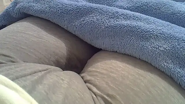 Snapshot of perescam chatting on September 28, 10:37 pm perescam online show from September 28, 10:37 pm