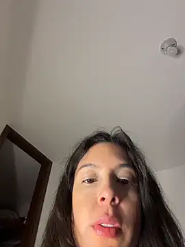 Snapshot of kamivolkano chatting on October 24, 11:34 pm kamivolkano online show from October 24, 11:34 pm