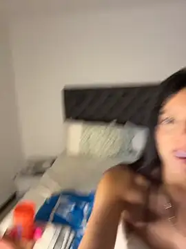 Snapshot of kamivolkano chatting on October 10, 10:14 pm kamivolkano online show from October 10, 10:14 pm