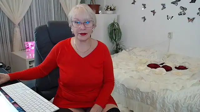 Ghertrude52 online show from October 4, 3:23 am