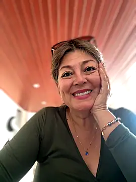 emma tour online show from November 22, 9:06 pm