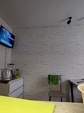 Snapshot of EvaXOAir chatting on September 28, 5:03 am EvaXOAir online show from September 28, 5:03 am